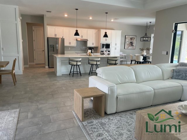 Living room & kitchen